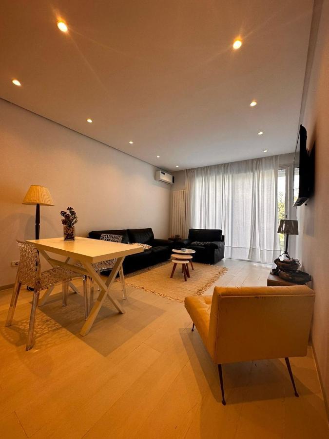 App Avec Jardin Dans Un Hotel แกมมาร์ท ภายนอก รูปภาพ